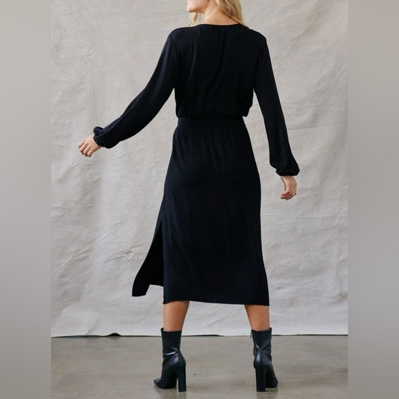 NEW Bella Dahl Black Cross Front Dress - Picture 4 of 5